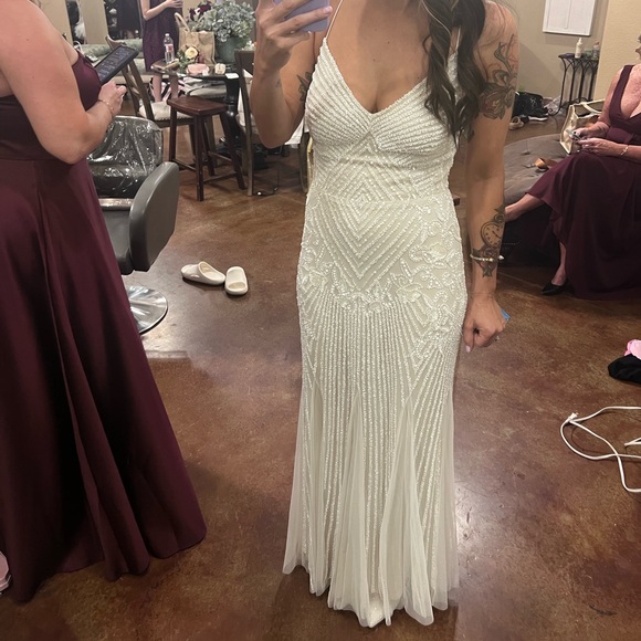 David Bridals Wedding Dress // Size 2 - Picture 3 of 4